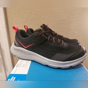 Women’s Athletic Sneakers